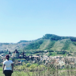 Travel with kids: Linistea dintre dealurile Transilvaniei si vizita la biserica fortificata Biertan