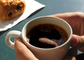 Cafeaua contine si antioxidanti sanatosi