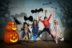 H&M All for Children: Costume de bal mascat pentru copii de Halloween